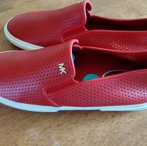 Michael kors women's slip on shoes